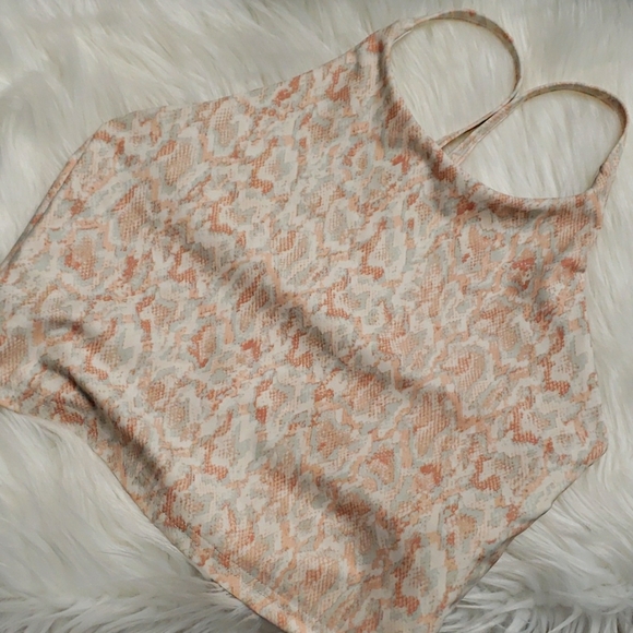 Sport bra tank top - Picture 2 of 10